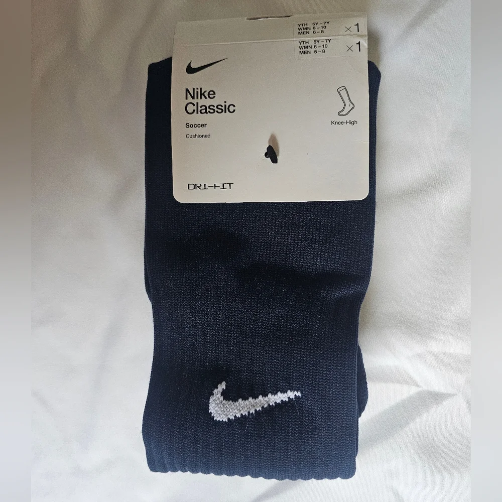 Nike Knee-High Soccer Socks in Navy- 5Y-8Y- NWT